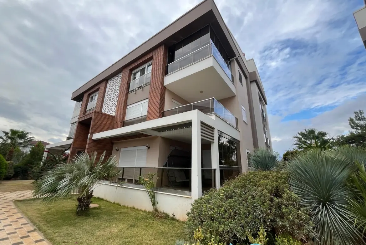 Property in Dosemealti